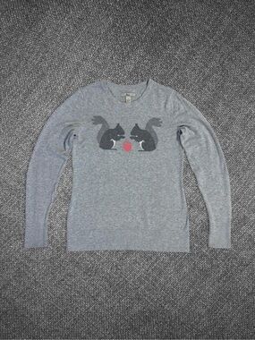 Bass Gray Squirrel Graphic Sweater Size Small
